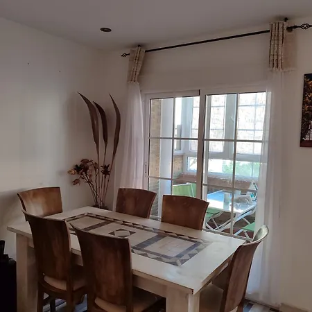 Apartamento Salinasol *